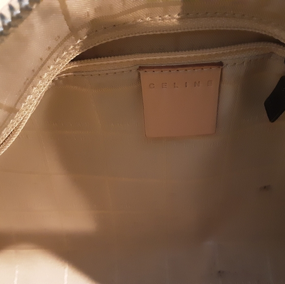 Celine Light Tan Barrel Purse. - Picture 7 of 7